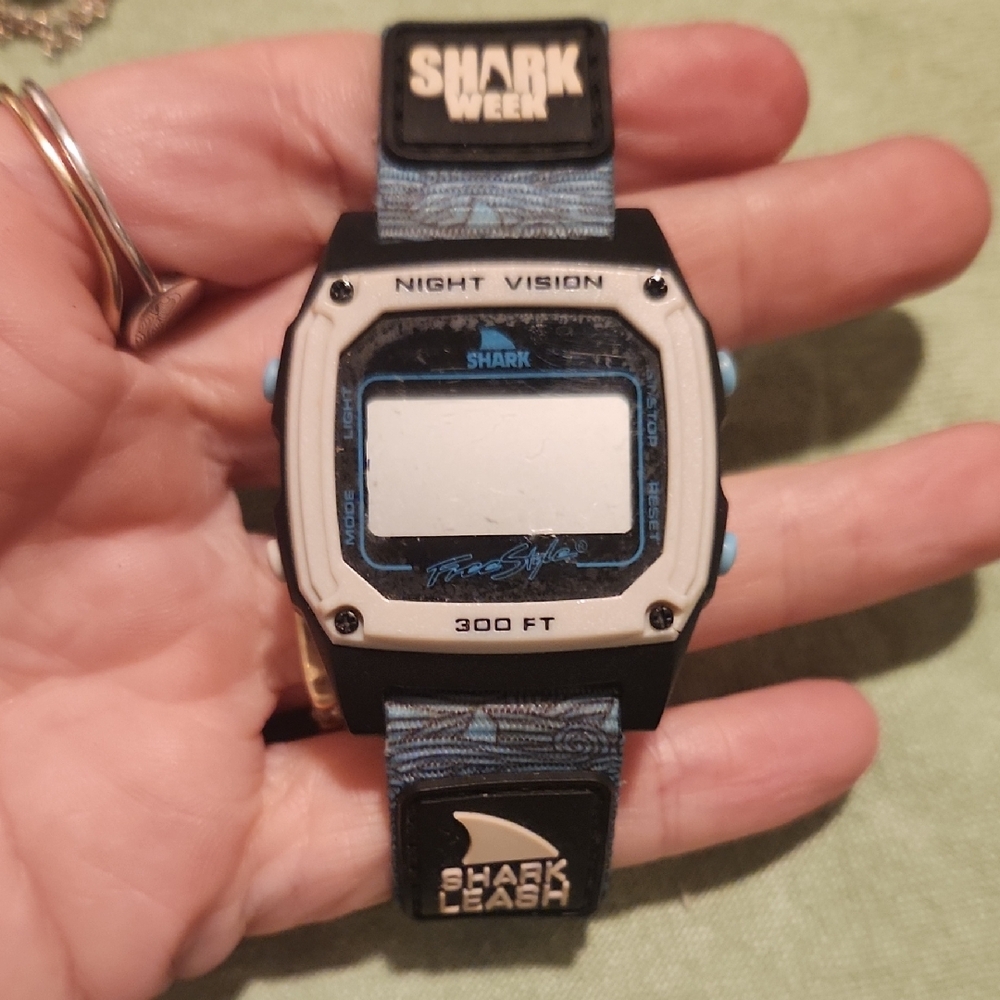 Freestyle Night Vision Smartwatch - Black and Blue